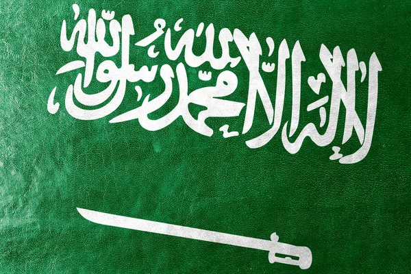 Bandera de Arabia Saudita pintada sobre textura de cuero —  Fotos de Stock