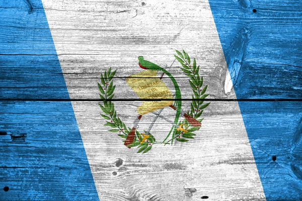 Bandera de Guatemala pintada sobre madera vieja textura de tablón — Foto de Stock