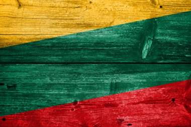 eski ahşap tahta zemin üzerine boyalı Litvanya bayrağı