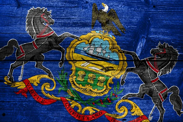 Bandera del Estado de Pensilvania pintada sobre madera vieja textura del tablón —  Fotos de Stock