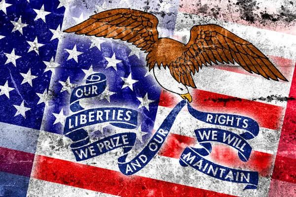 USA- und iowa-Staatsflagge an Grunge-Wand gemalt — Stockfoto