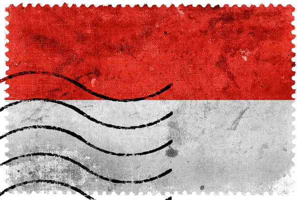 Флаг Монако - старая почтовая марка — стоковое фото