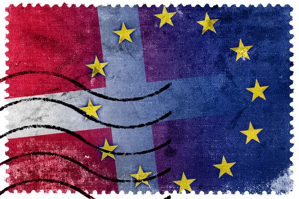 Denemarken en de vlag van de Europese Unie - oude postzegel — Stockfoto