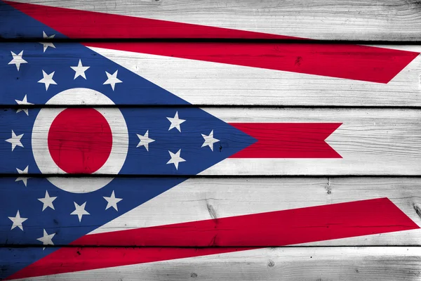 Ohio Stato Bandiera su sfondo di legno — Foto Stock
