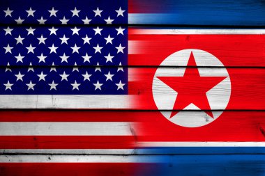 ABD ve Kuzey Kore bayrağı ahşap arka plan üzerinde