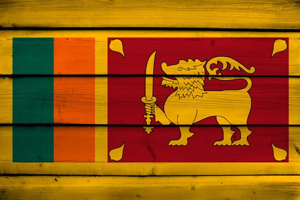 Sri Lanka Bandeira sobre fundo de madeira — Fotografia de Stock
