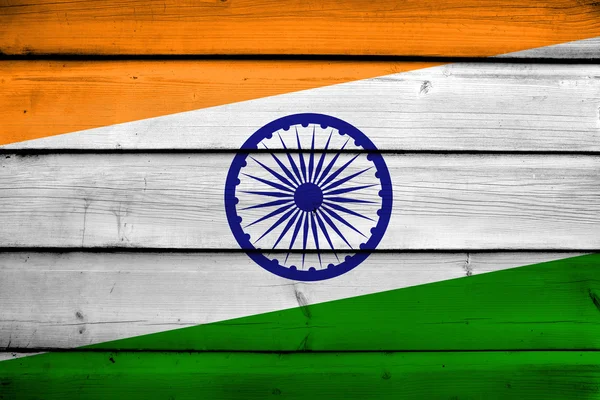 Bandera de la India sobre fondo de madera — Foto de Stock