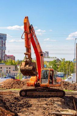 Samara, Rusya - 06 Mayıs 2021: Turuncu yapım Tek Kovalı Sürüngen Kazısı