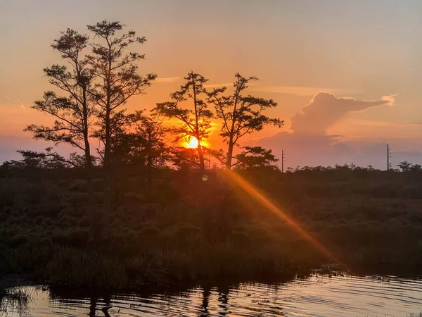 Pôr Sol Pântano Colorido Louisiana Refletindo Sobre Valores Americanos — Fotografia de Stock