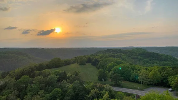 Барвистий Захід Сонця Еврика Спрінгс Арканзас Оглядової Вежі — стокове фото