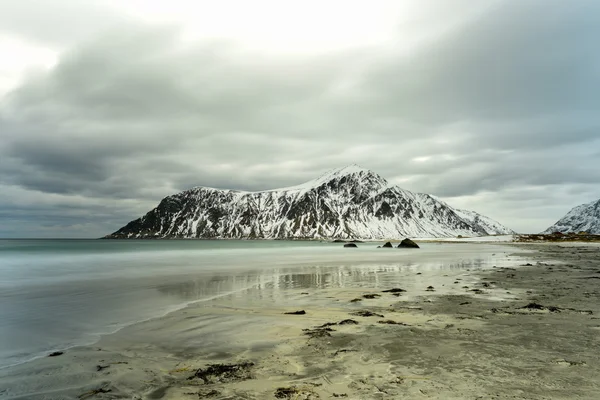 Skagsanden beach, Lofoten ostrovy, Norsko — Stock fotografie