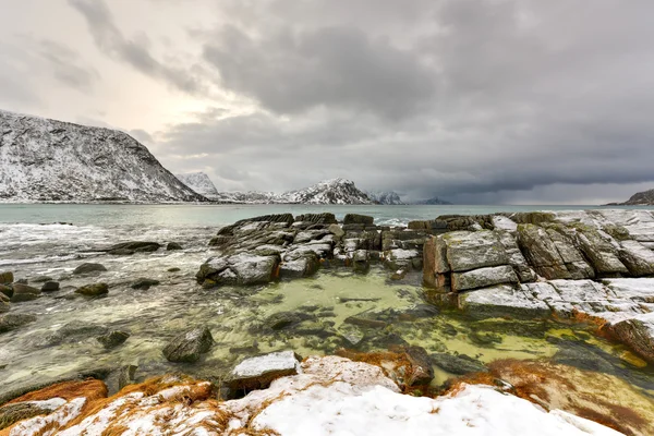 Spiaggia di Haukland, Isole Lofoten, Norvegia — Foto Stock