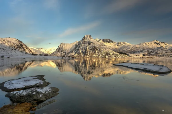 Flakstadoya, Lofoten ostrovy, Norsko — Stock fotografie