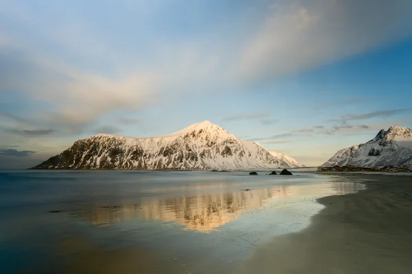 Skagsanden beach, szigetek Lofoten, Norvégia — Stock Fotó