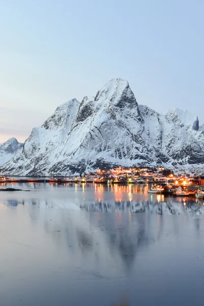 Reine, Norwegia na Lofotach — Zdjęcie stockowe