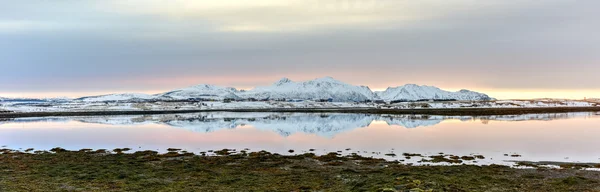 Hestnesbukta、Vestvagoy - ノルウェーのロフォーテン諸島 — ストック写真