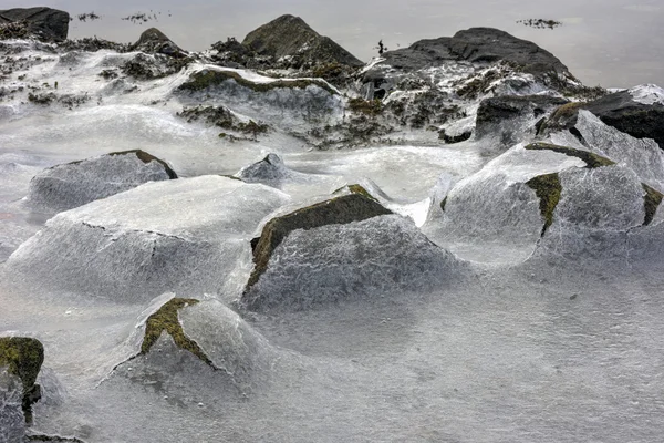 Rock Cracking Ice, Lofoten Islands, Norge - Stock-foto