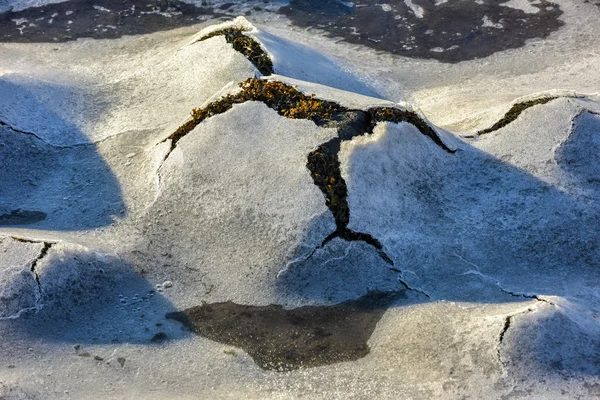 Rock Cracking Ice, Lofoten Islands, Noruega — Fotografia de Stock