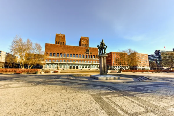 Het stadhuis van Oslo - Noorwegen — Stockfoto