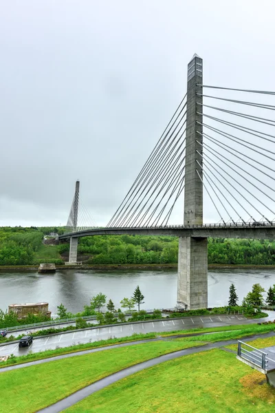 Penobscot enangosta el puente - Maine — Foto de Stock