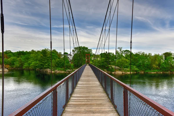 Androscoggin Swinging Bridge - Maine — Stock Photo, Image
