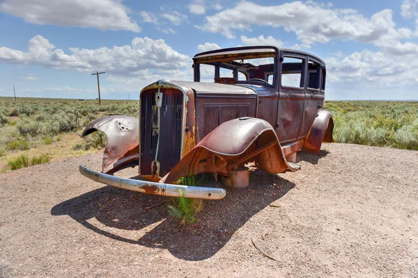 Винтажный автомобиль Route 66 — стоковое фото