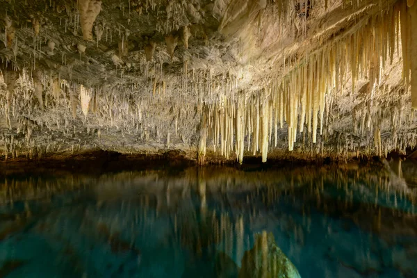 Grotte de cristal aux Bermudes — Photo