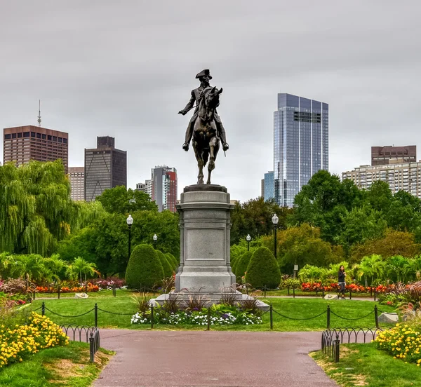 Памятник Джорджу Вашингтону - Бостон — стоковое фото