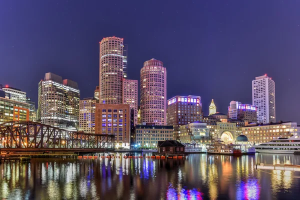 Boston Skyline à noite — Fotografia de Stock