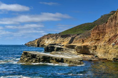 San Diego, Kaliforniya 'daki Cabrillo Ulusal Anıtı' nın kıyı şeridine bakın.