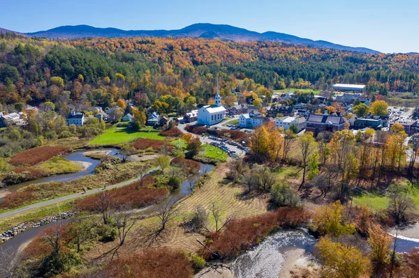 Stowe Panorama Finales Otoño Con Follaje Colorido Iglesia Comunitaria Vermont — Foto de Stock