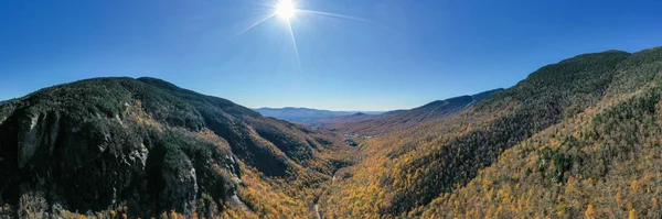 Vista Panoramica Del Fogliame Tardivo Autunnale Contrabbandieri Notch Vermont — Foto Stock