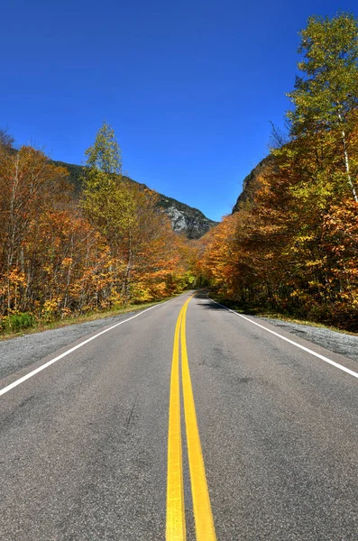 Road View Late Fall Foliage Smugglers Notch Vermont — Stock Photo, Image