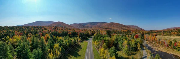 Colorful Hunter Mountain Upstate New York Peak Fall Foliage — Stock Photo, Image