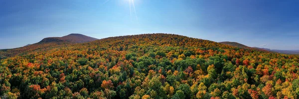 Vista Aérea Del Follaje Otoño Largo Las Montañas Catskill Norte — Foto de Stock