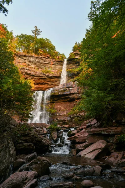 Katerskill Falls Και Fall Foliage Στα Βουνά Catskill Στα Βόρεια — Φωτογραφία Αρχείου