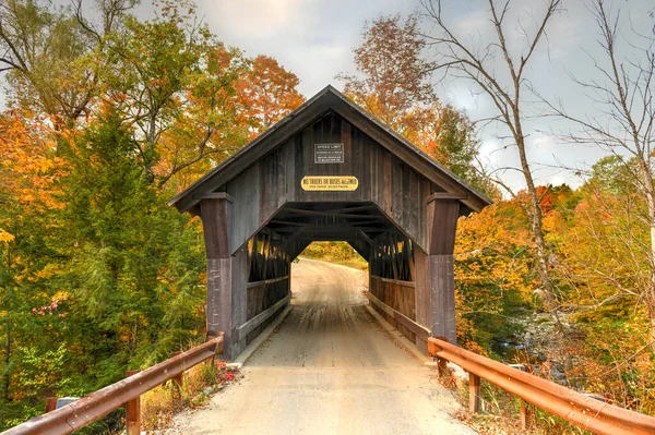 Rural Vermont Covered Bridge Con Nome Gold Brook Stowe Vermont — Foto Stock