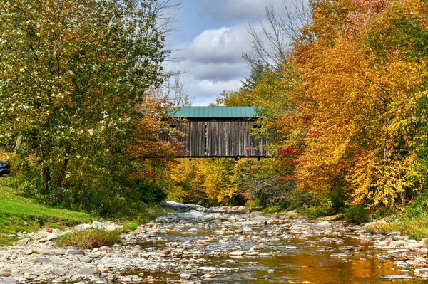 Grist Mill Covered Bridge Cambridge Vermont Během Podzimního Zeleň — Stock fotografie
