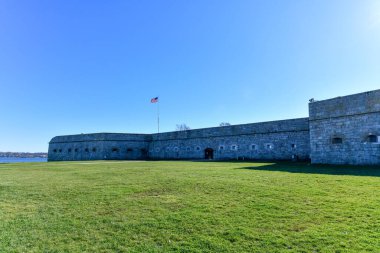 Fort Adams, Amerika Birleşik Devletleri 'nin Newport, Rhode Island' daki eski bir kışlası. 4 Temmuz 1799 'da Başkan John Adams' ın adını verdiği Birinci Sistem kıyı tahkimatı olarak kuruldu..