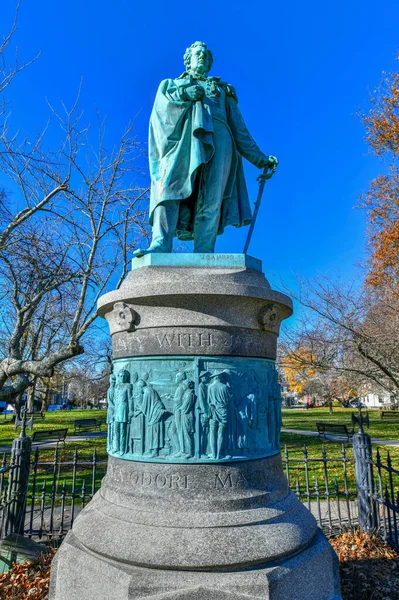 Monumento Commodoro Matthew Perry Touro Park Newport Rhode Island — Foto Stock