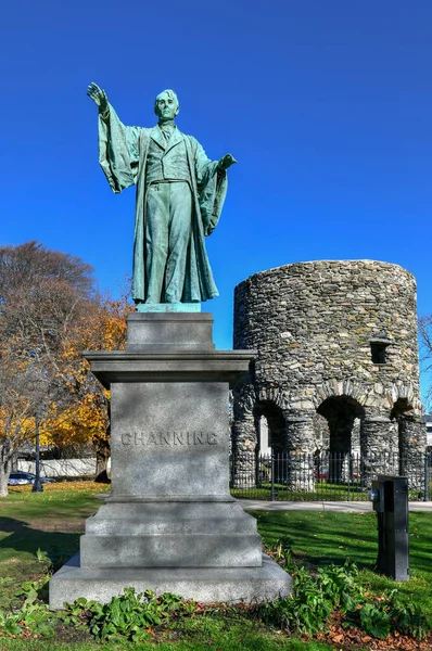 Newport Tower Channing Statue Tauro Park Newport Rhode Island Eua — Fotografia de Stock