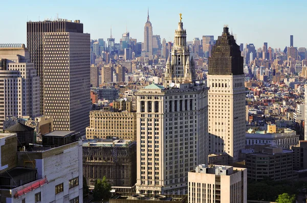 공중에서 맨해튼 빌딩과 맨해튼 시내에서 바라본 스카이라인 — 스톡 사진