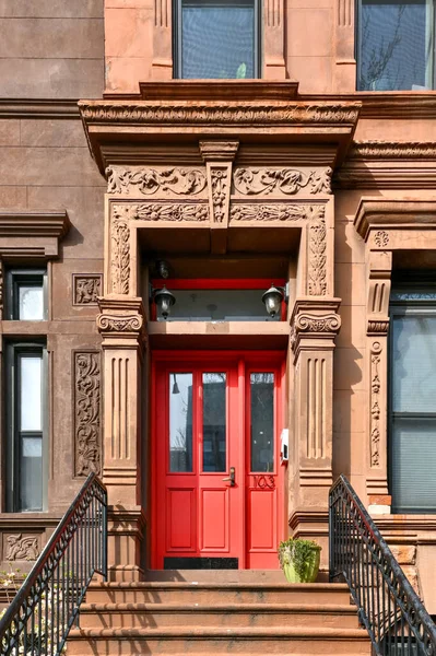 Nova Iorque Abr 2021 Vista Edifícios Brownstone Harlem Manhattan Nova — Fotografia de Stock