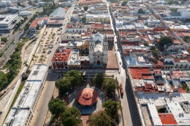 Meksika 'nın San Francisco de Campeche kasabasındaki Independence Plaza' nın hava manzarası..