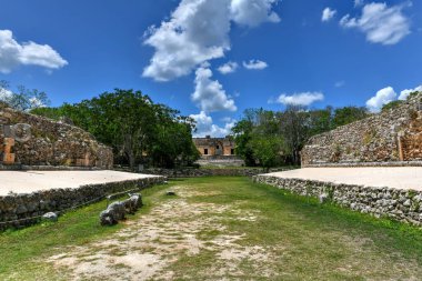 Uxmal arkeolojik ve tarihi mekanın bölgesindeki top sahası, antik şehir, Meksika, Yucatan 'daki Puuc mimari tarzının temsilcisi..
