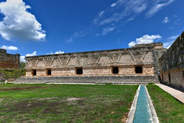 Uxmal, Meksika 'daki Yucatan' da Rahibelerin Dörtgeni.