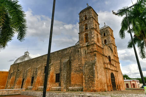 Iglesia San Francisco Asis Plaza Principal Hecelchakan Antiguo Monasterio Franciscano —  Fotos de Stock