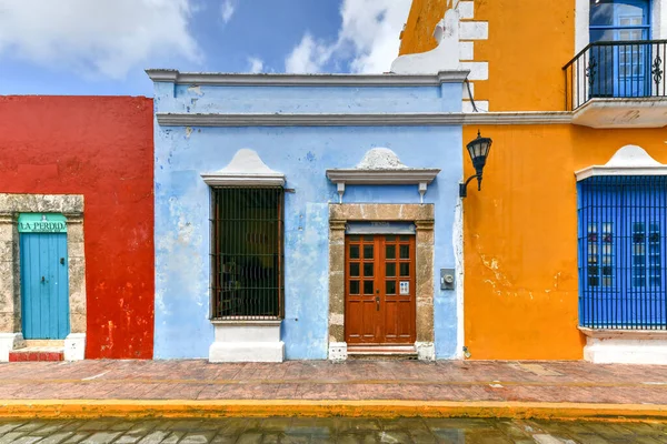 Colores Brillantes Casas Coloniales Día Soleado Campeche México — Foto de Stock