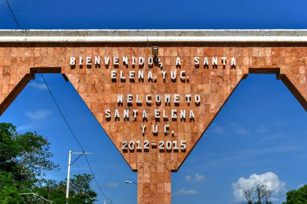 Gateway Arch Dice Inglés Español Bienvenido Santa Elena Yucatán México — Foto de Stock