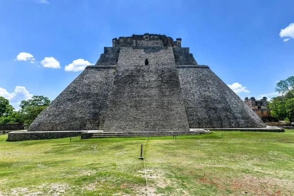 Trollkarlens Pyramid Uxmal Yucatan Mexiko Det Den Högsta Och Mest Stockbild